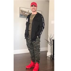 Meet your Posher, Chris